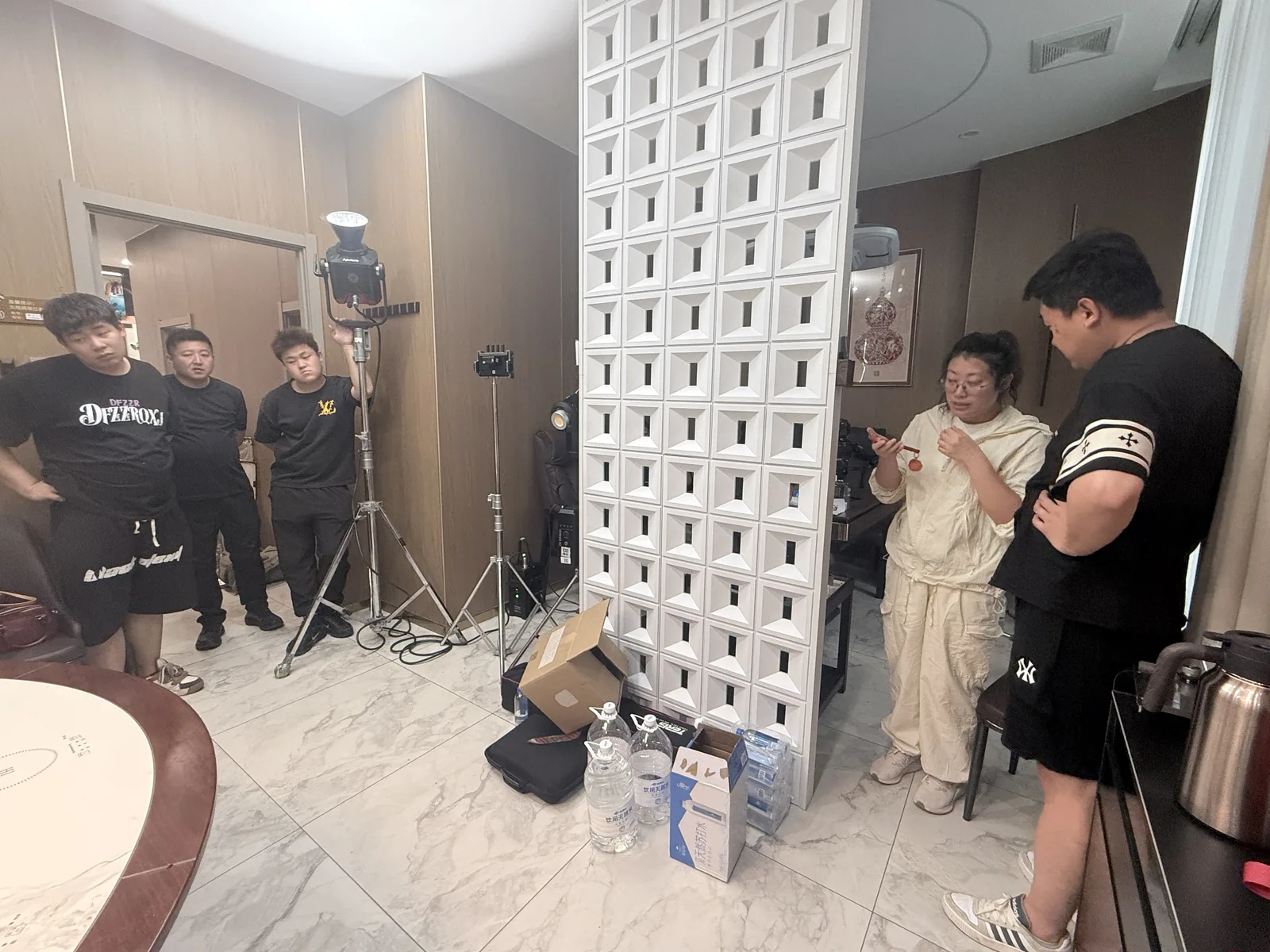 泉阳泉产品短视频拍摄现场实录图 4